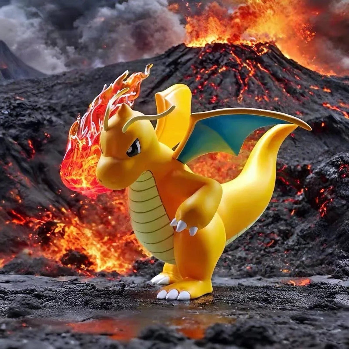 Dragonite collectable figure, 10cm
