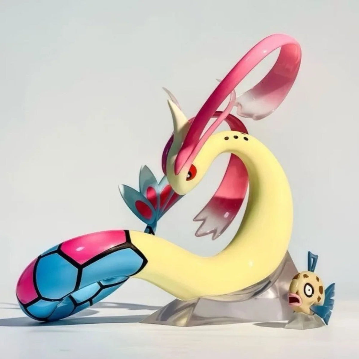 Feebas and Milotic evolution figure set – photo 2