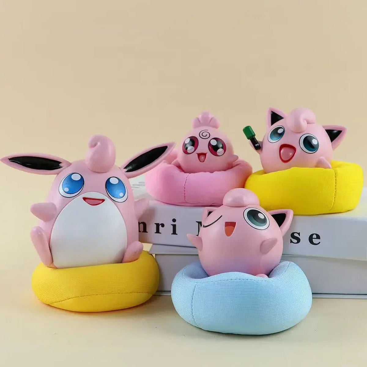 Jigglypuff and evolutions figure set with cushions