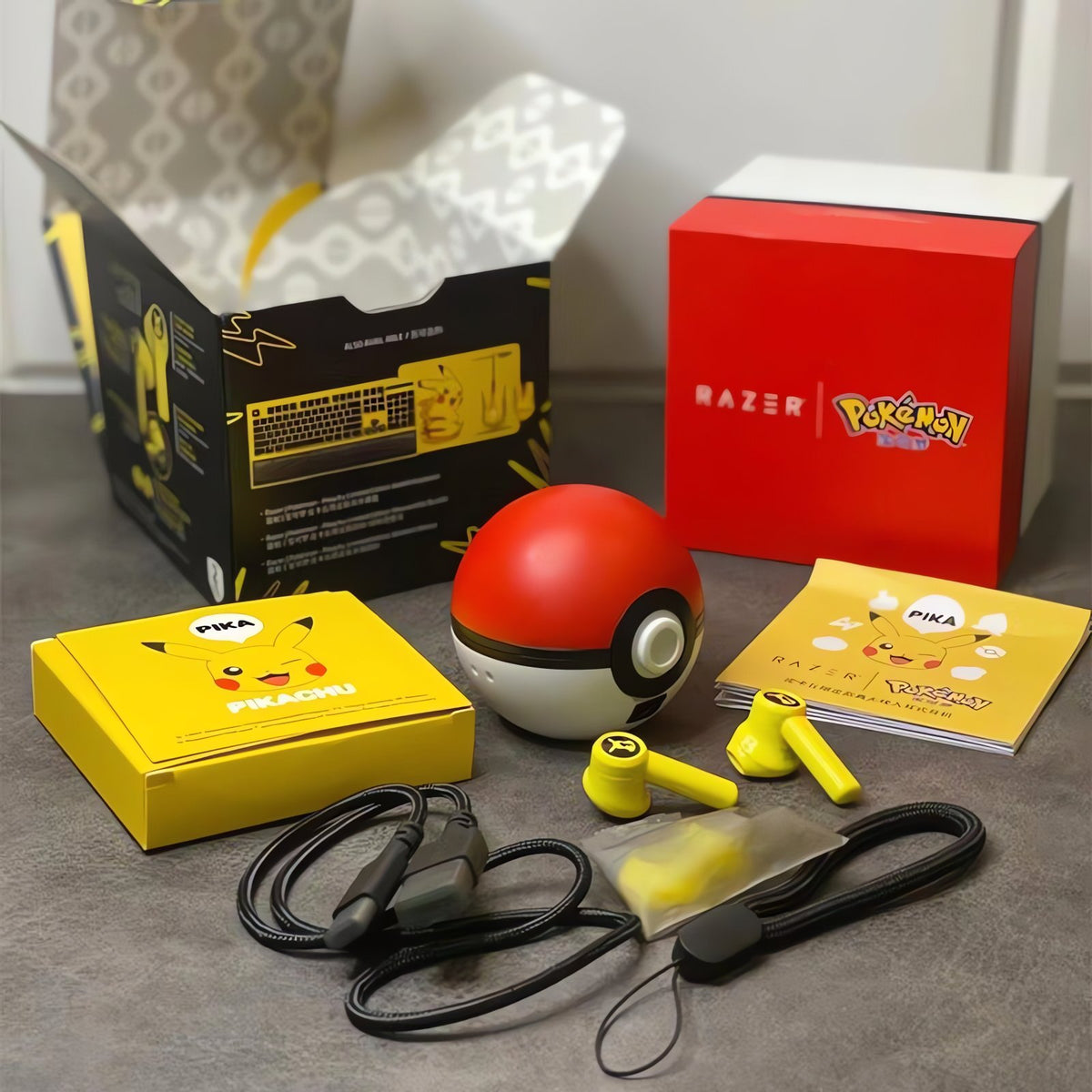 Yellow Pikachu earbuds with Poké Ball case – photo 4