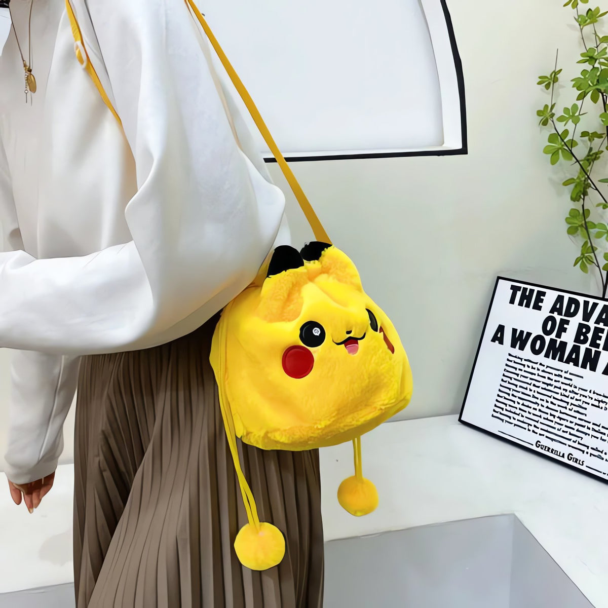 Fluffy Pikachu shoulder bag – photo 3