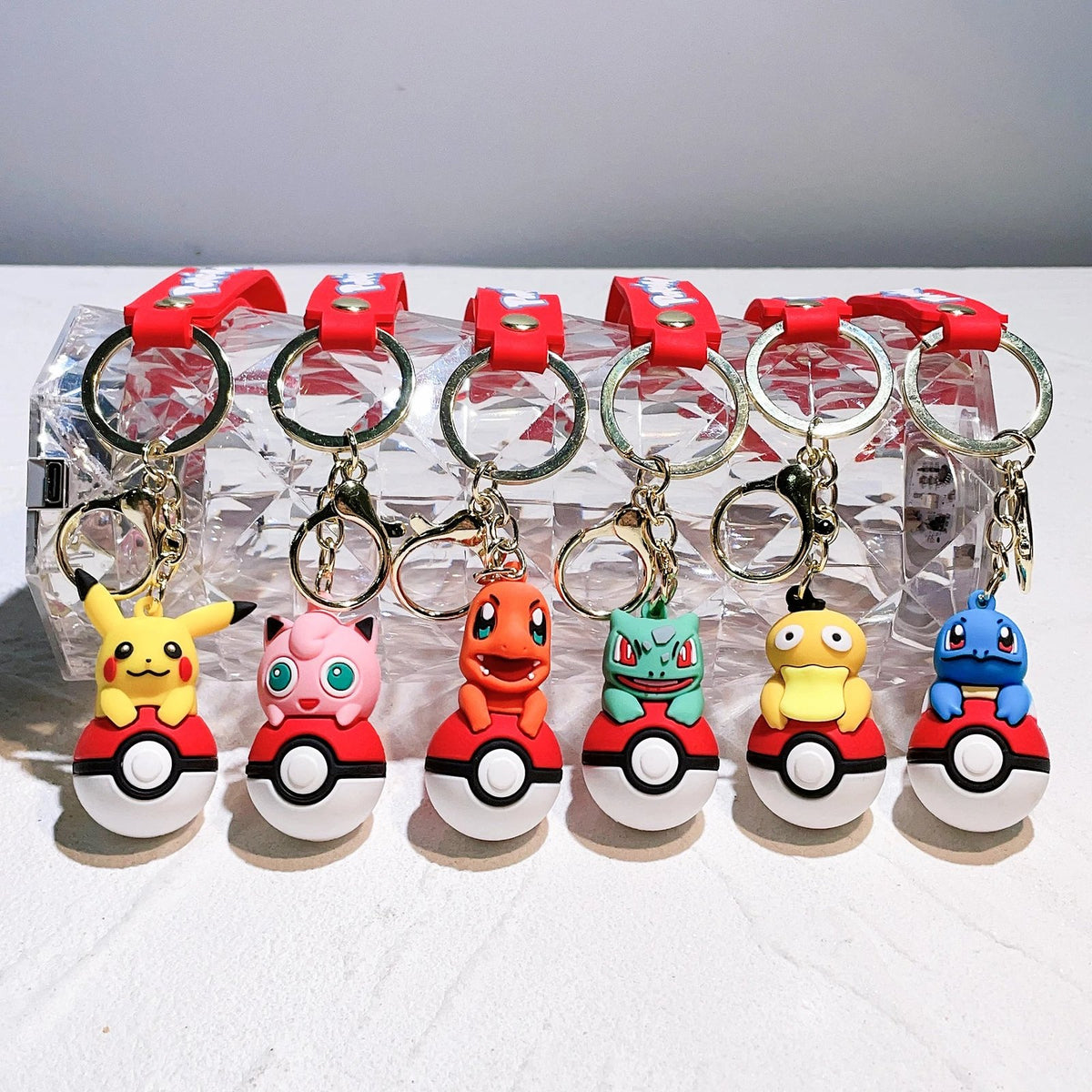 Poké Ball keyring with Pokémon figure charm – photo 4