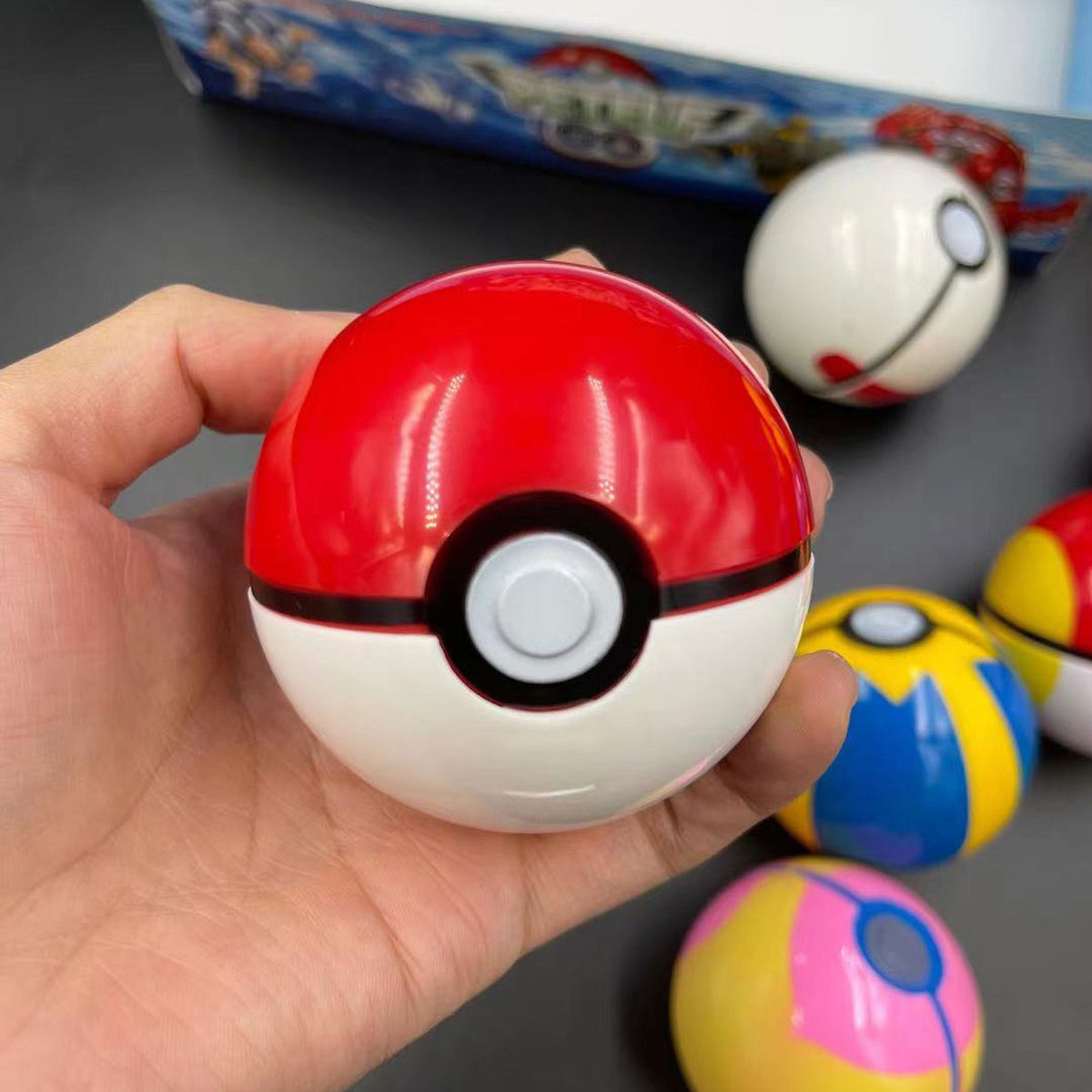 Set of eight large Poké Balls with figures – photo 7