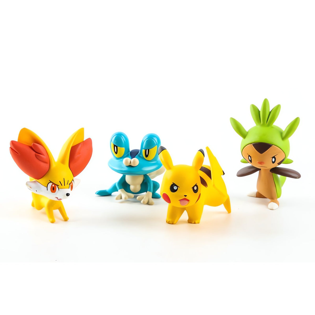 Set of four Poké Balls with Pokémon figures – photo 6