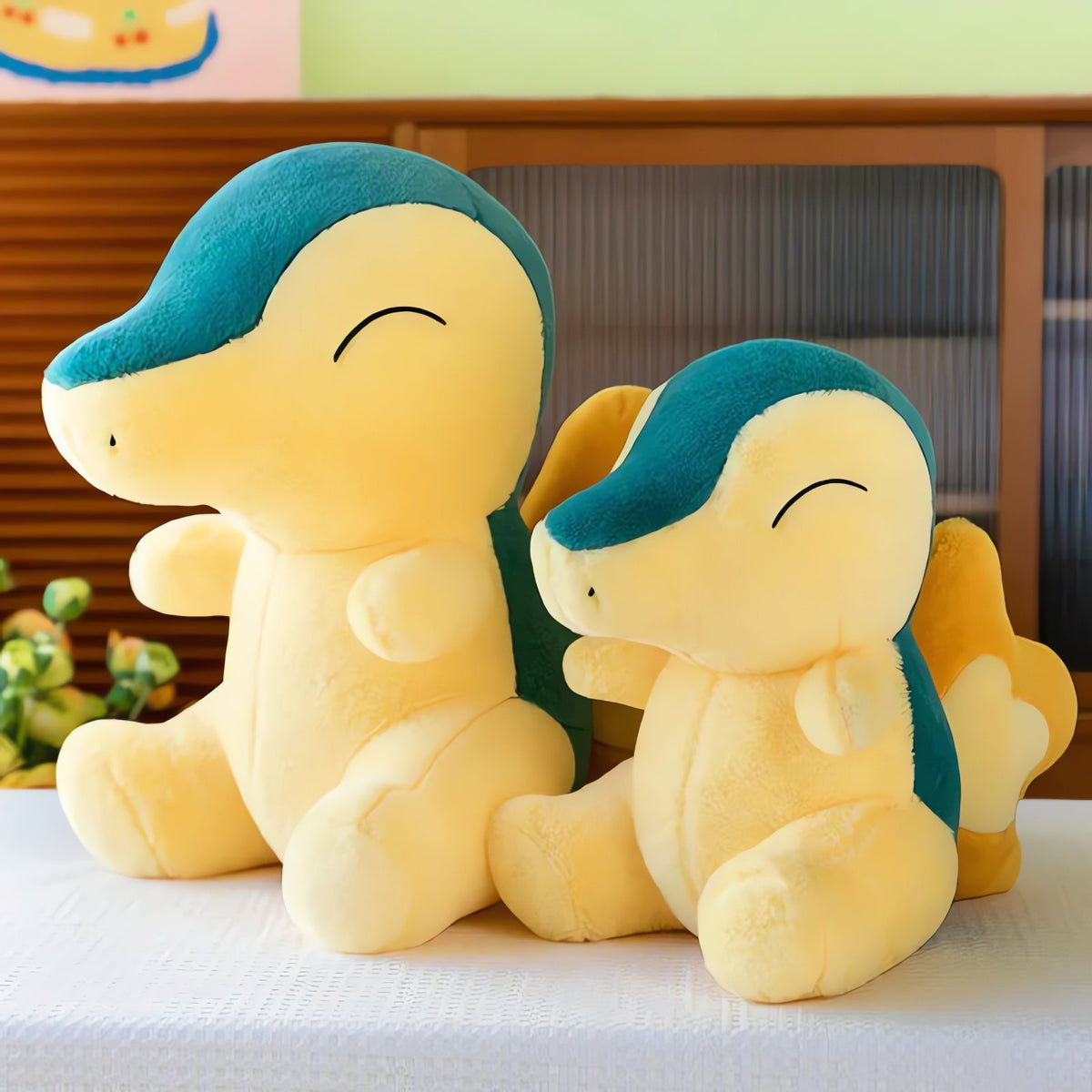 XXL Cyndaquil plush toy – photo 4