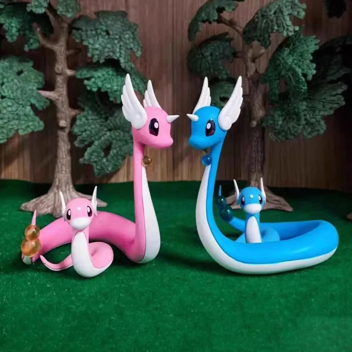 Dragonair and Dratini figure set