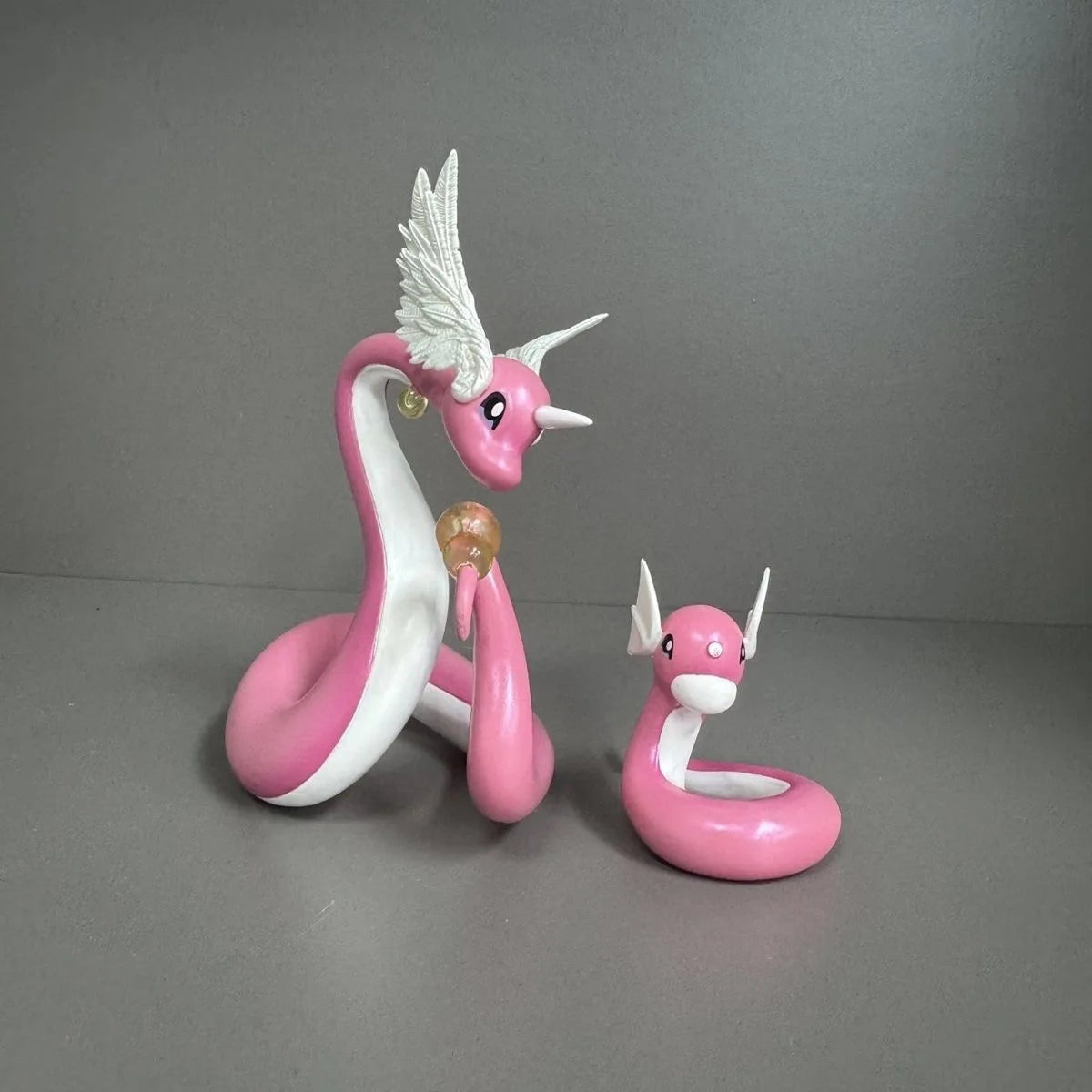 Dragonair and Dratini figure set – Shiny Pink