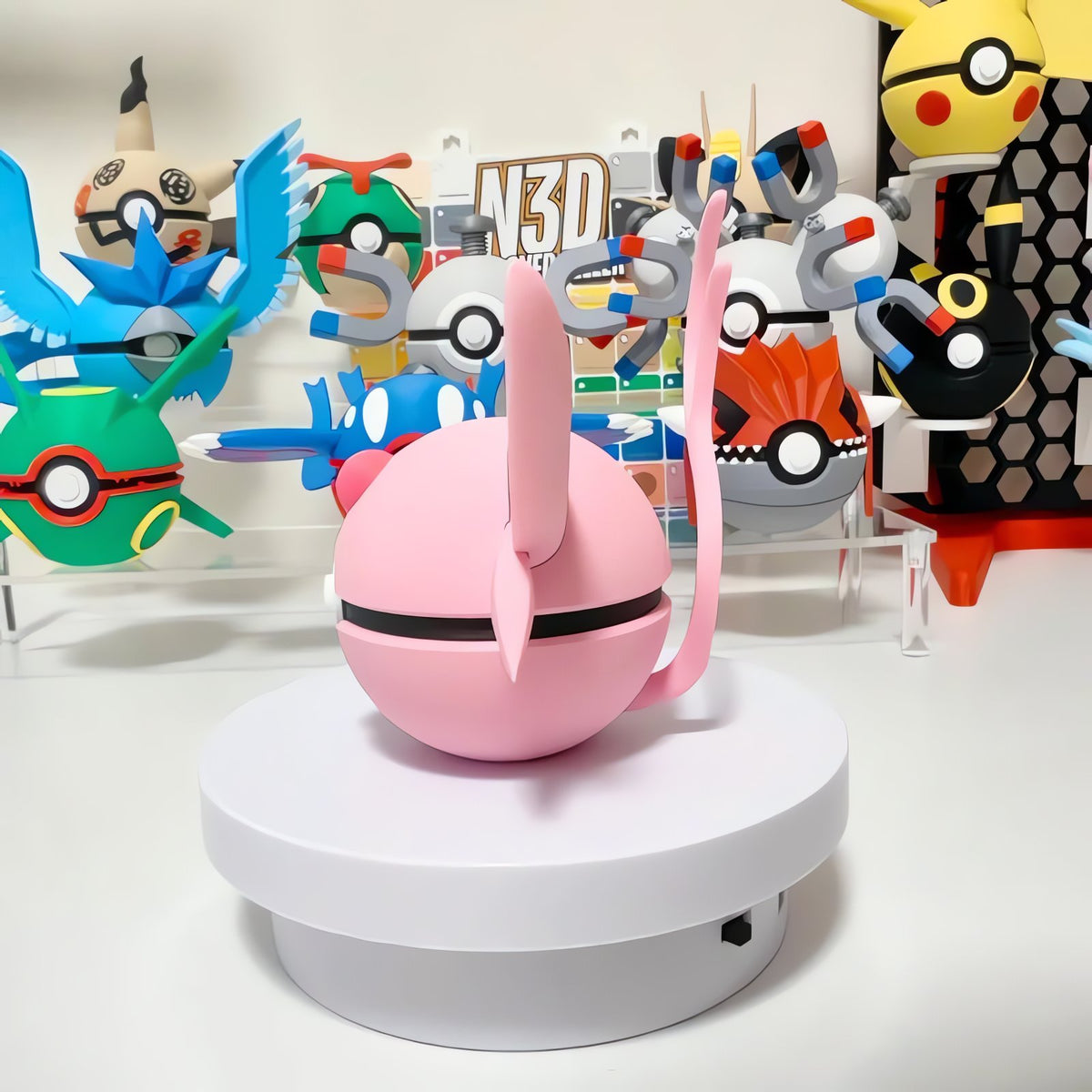 Espeon Poké Ball collectable – photo 3