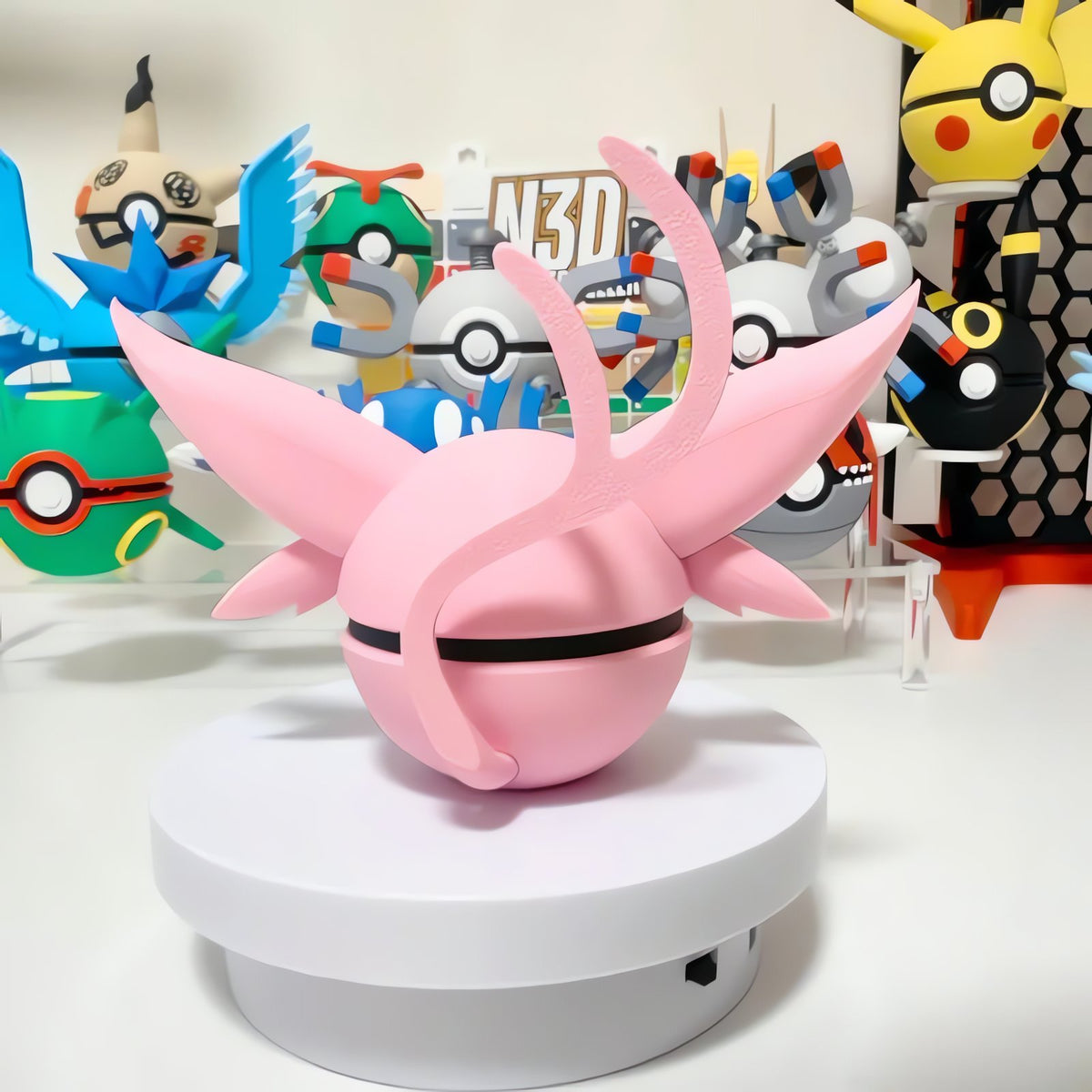 Espeon Poké Ball collectable – photo 5