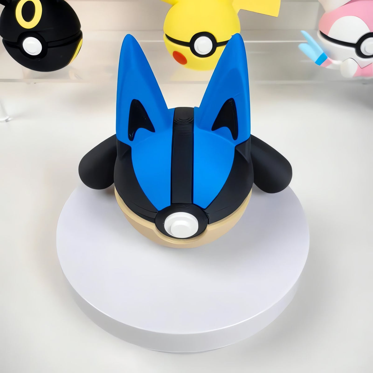 Lucario Premium Poké Ball – photo 6
