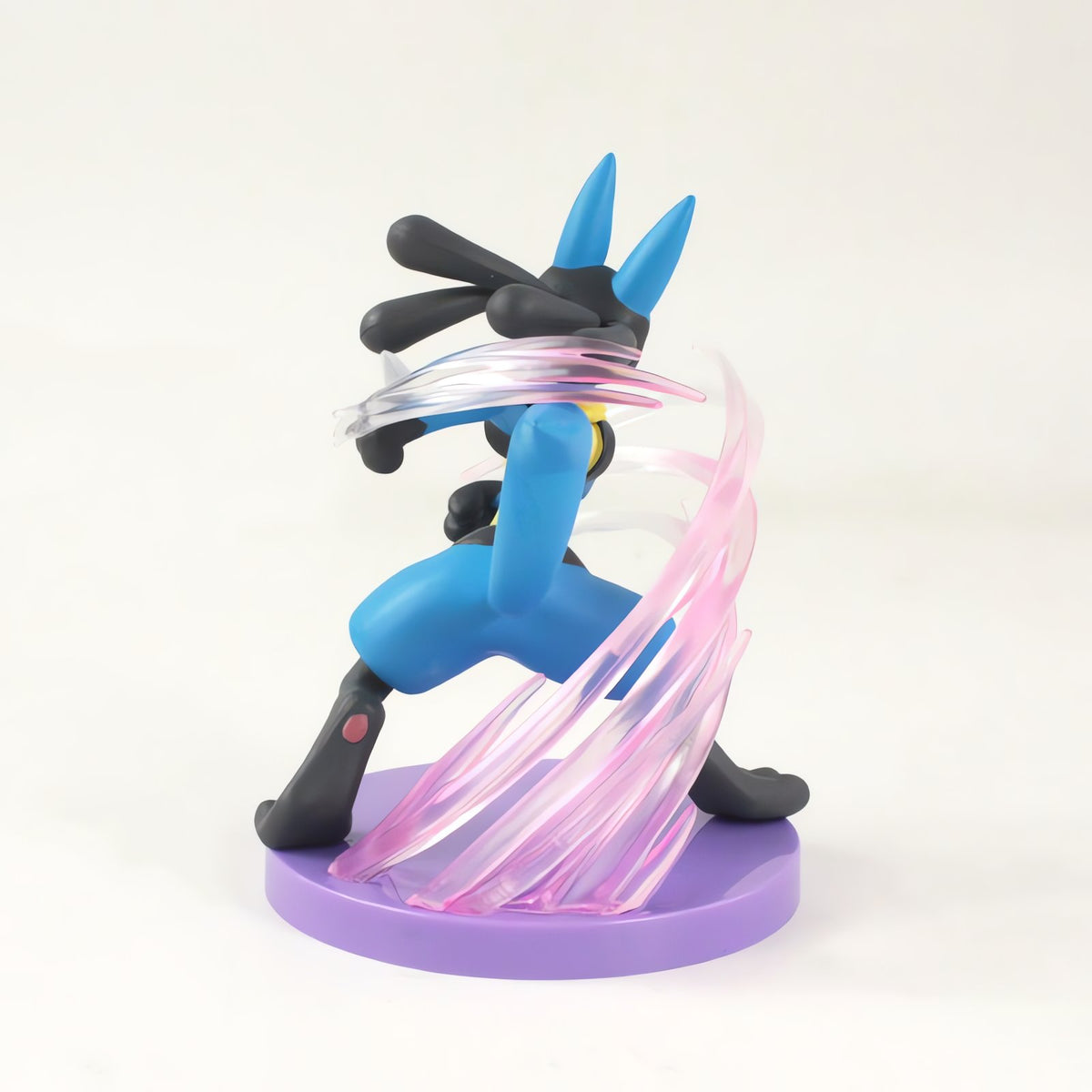 Mega Lucario figure with aura effect – photo 2