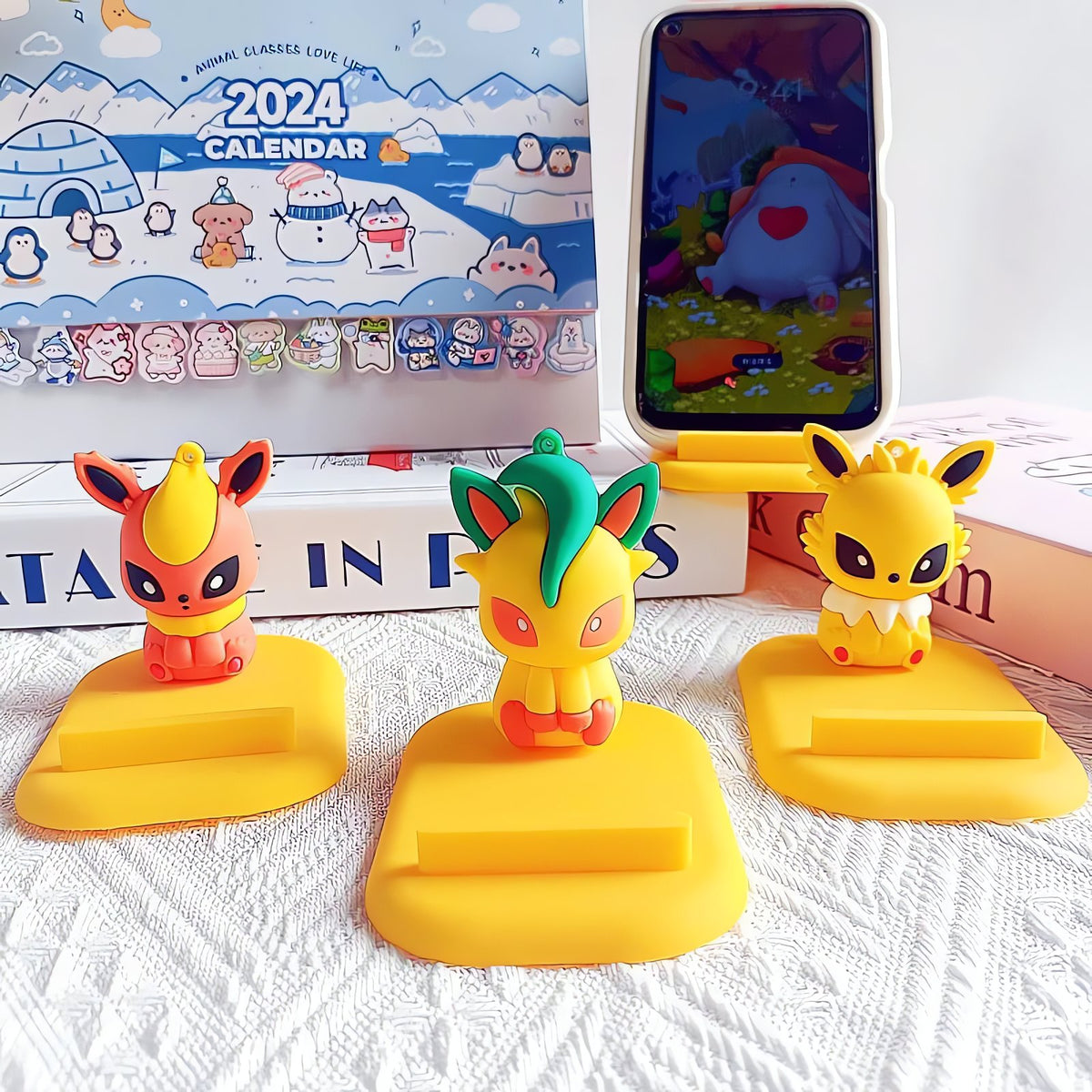 Pikachu and Eevee evolutions Pokémon phone stand – photo 3