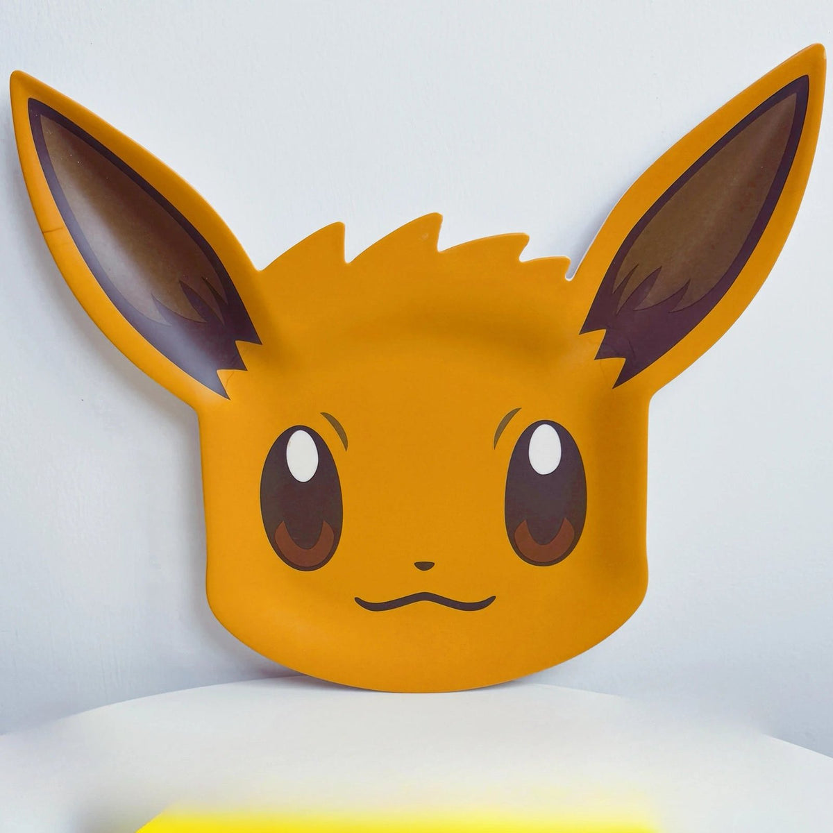 Pikachu or Eevee plate – Eevee F