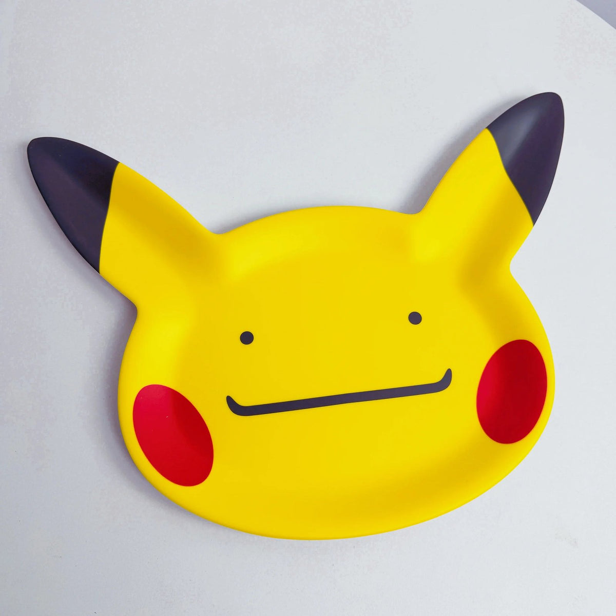 Pikachu or Eevee plate – Pikachu A