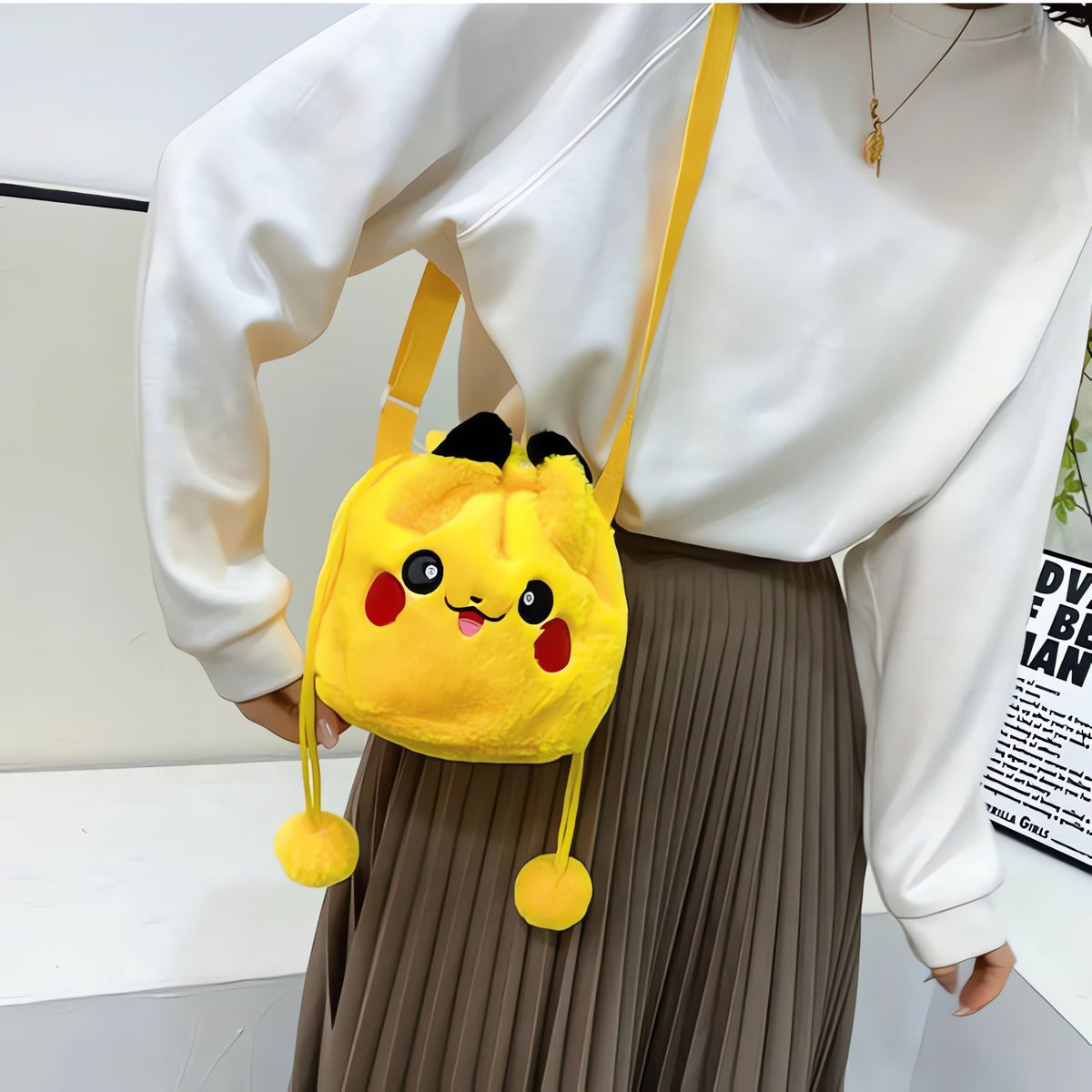 Fluffy Pikachu shoulder bag – photo 2