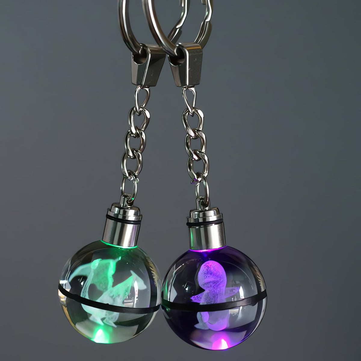 Glass Poké Ball keyring with engraved Pokémon – photo 12