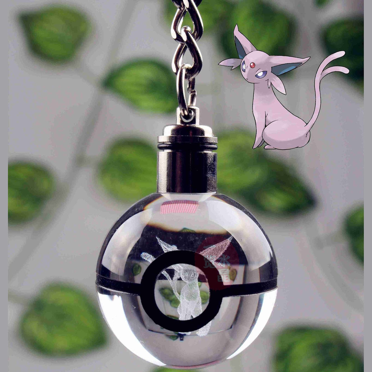 Glass Poké Ball keyring with engraved Pokémon – photo 13