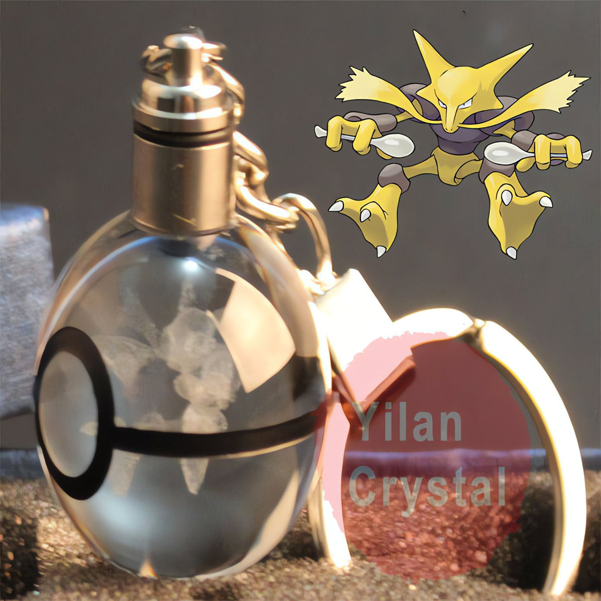 Glass Poké Ball keyring with engraved Pokémon – 17