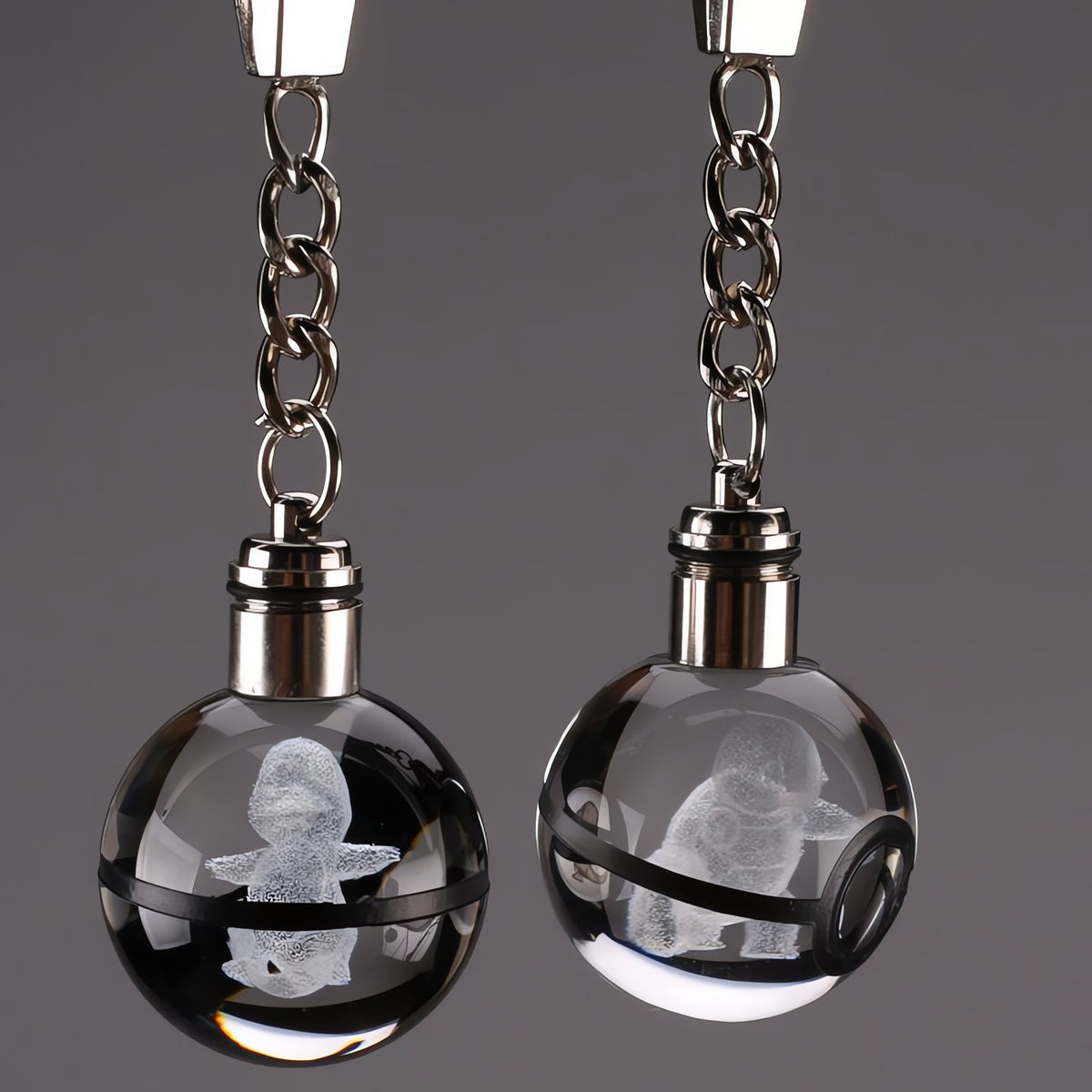 Glass Poké Ball keyring with engraved Pokémon – photo 46