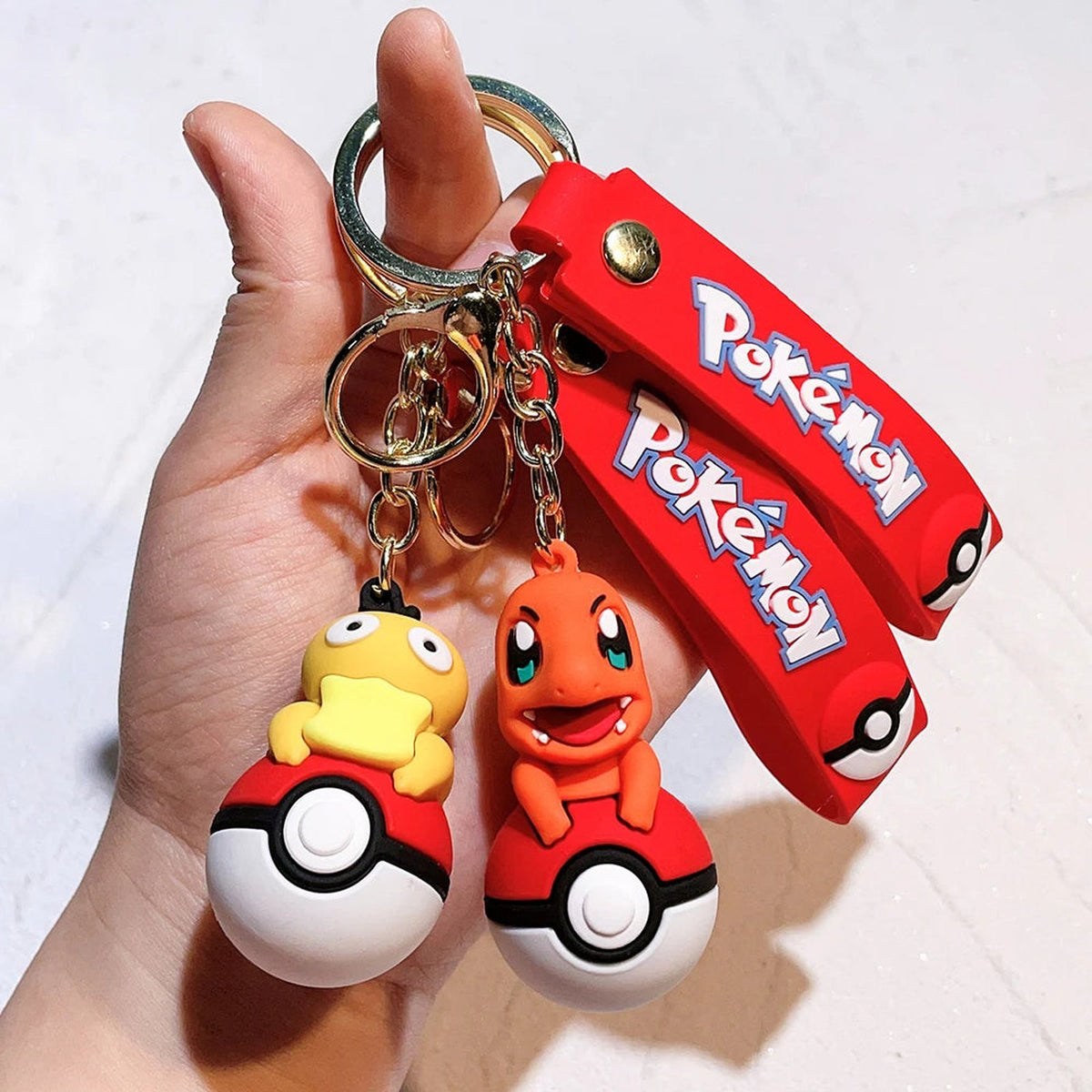 Poké Ball keyring with Pokémon figure charm – photo 3
