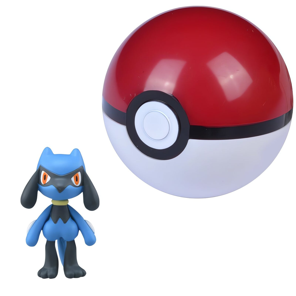 Poké Balls with Pokémon figures – Riolu 4.2cm