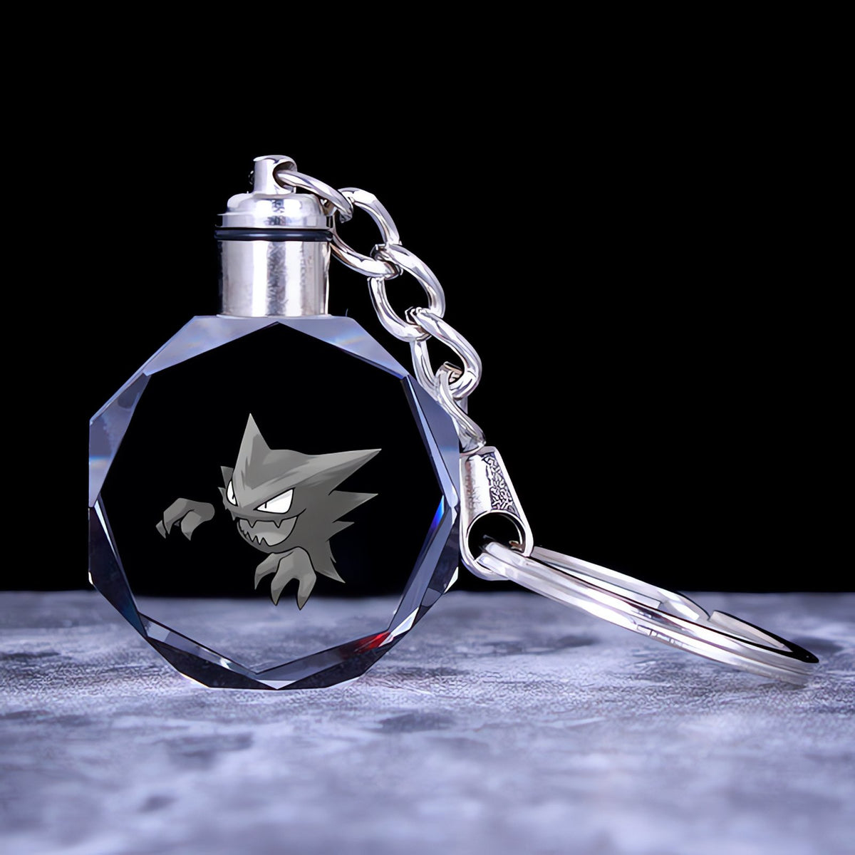 Pokémon crystal keyring with a glowing 3D Pokémon – Haunter