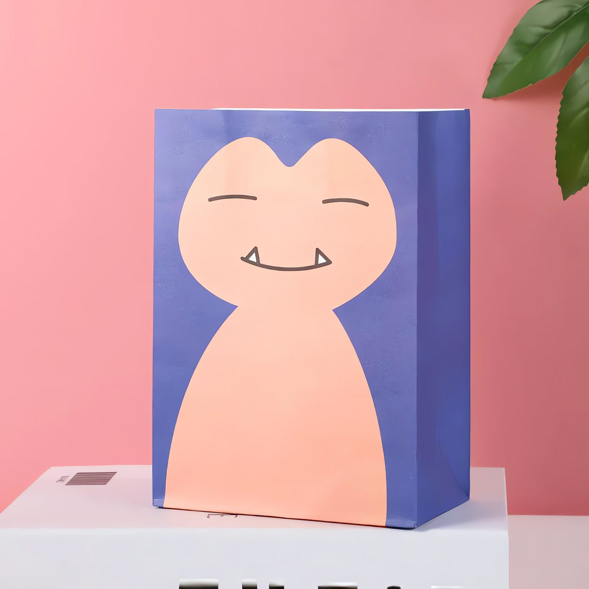 Pokémon gift bags in different designs – Snorlax