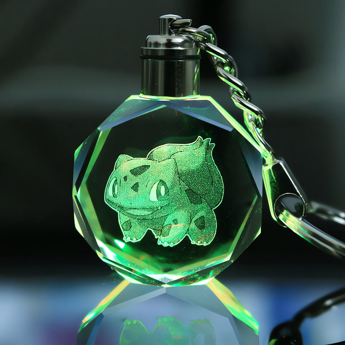 Pokémon LED keyring with a light-up crystal charm – Bulbasaur