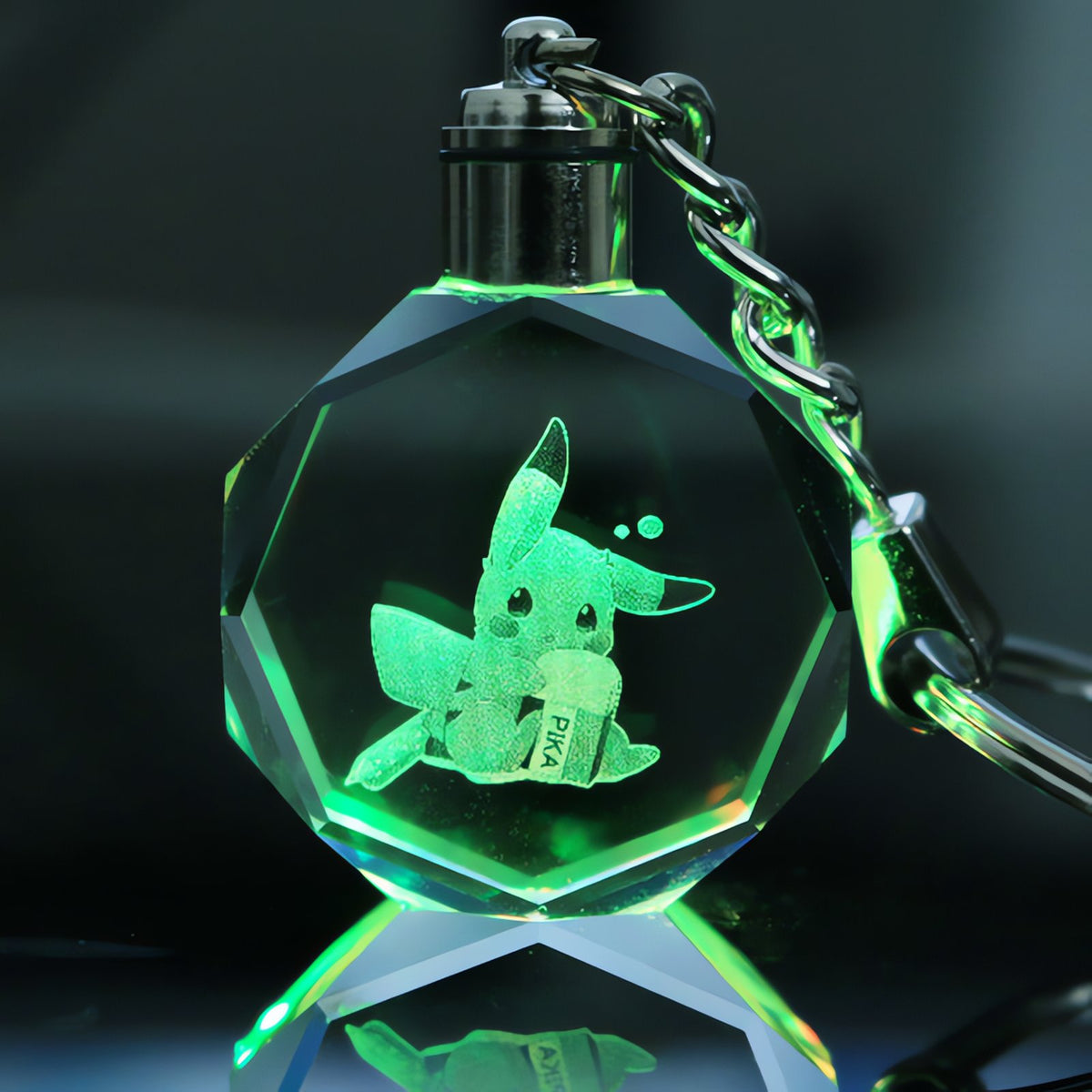 Pokémon LED keyring with a light-up crystal charm – Pikachu 5