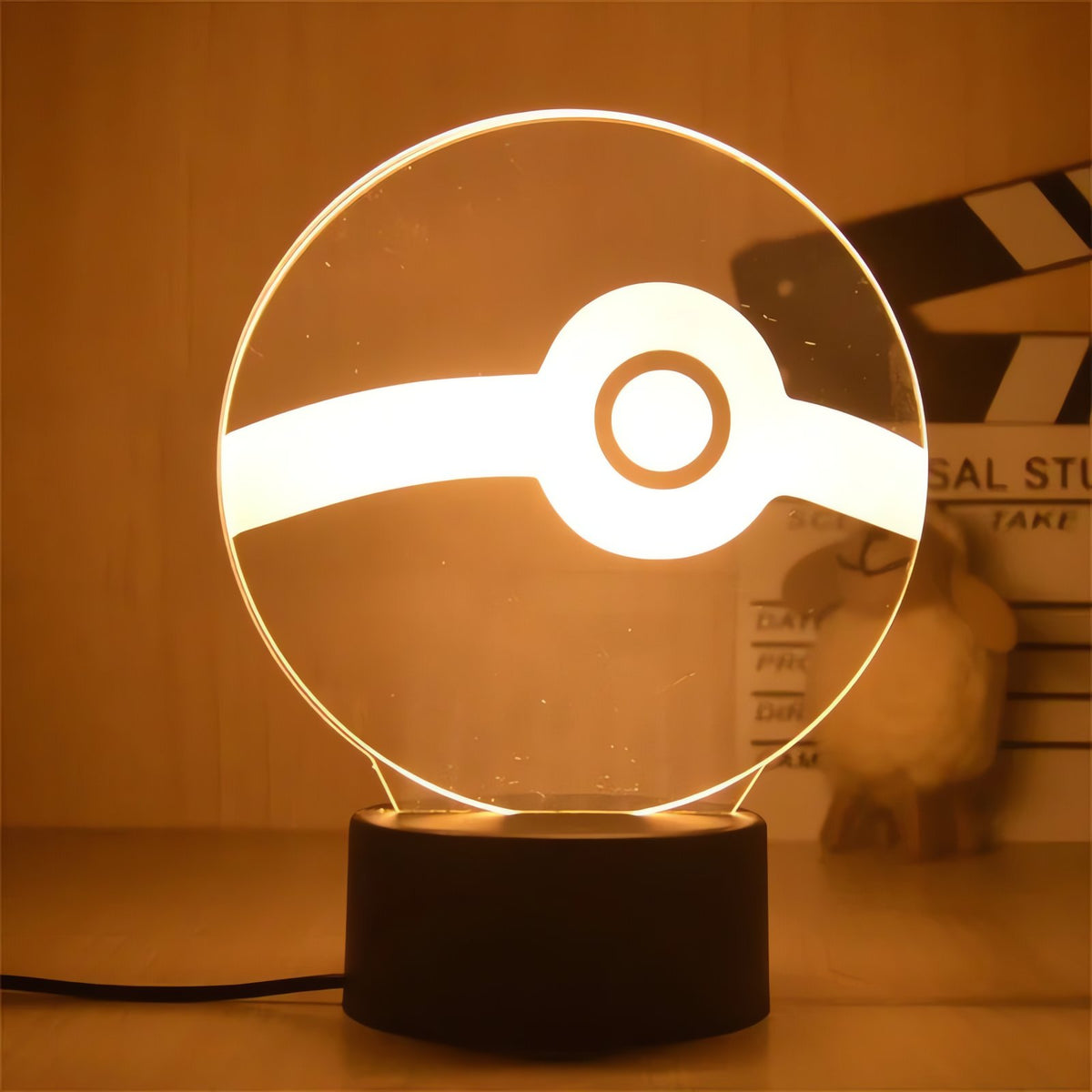 Pokémon night light with warm glow – Poké Ball