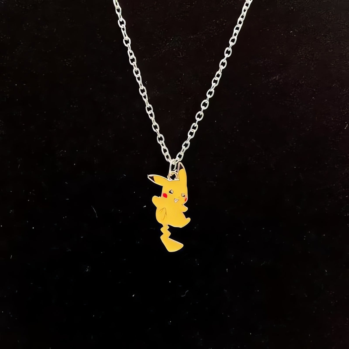 Pokémon pendant necklace with Pikachu design – Pikachu 1