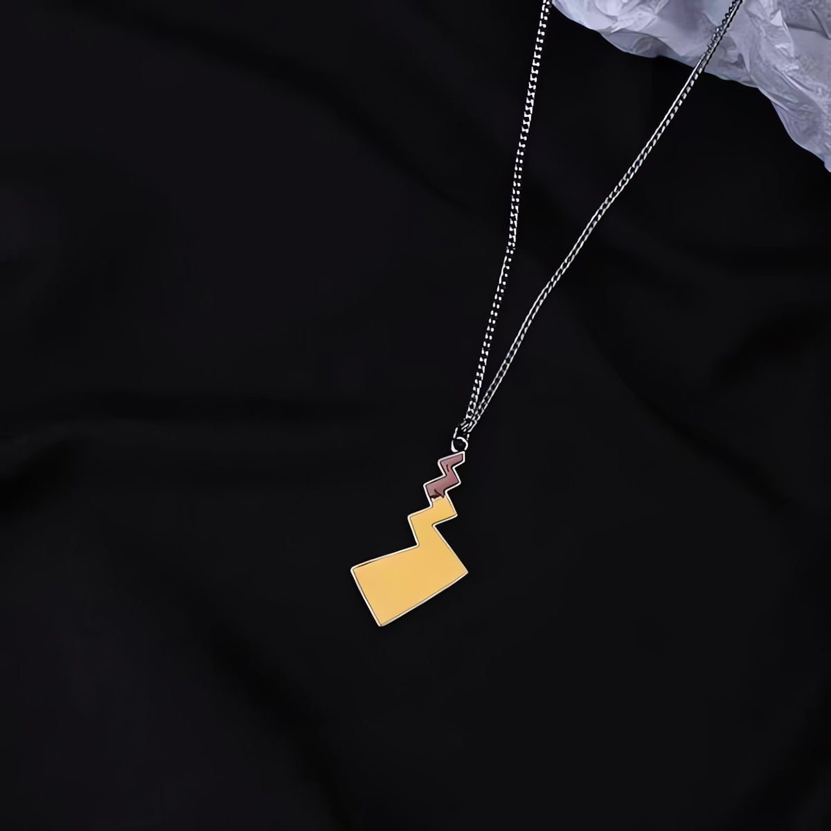 Pokémon pendant necklace with Pikachu design – Pikachu 27