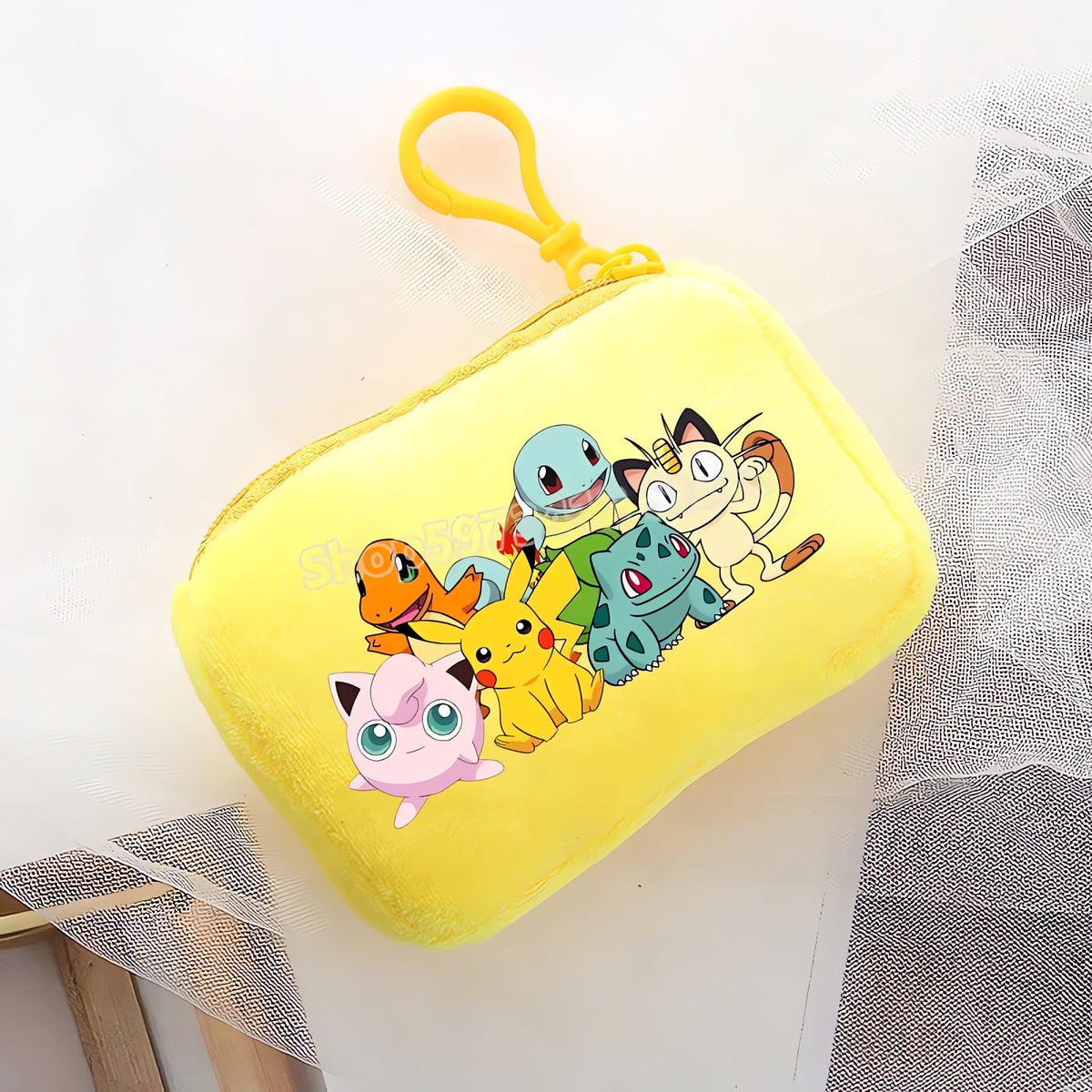 Pokémon plush coin purse with clip – Many Pokémon (Yellow)