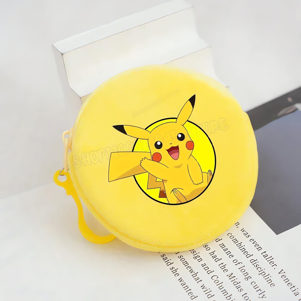 Pokémon plush purse with clip – Pikachu B