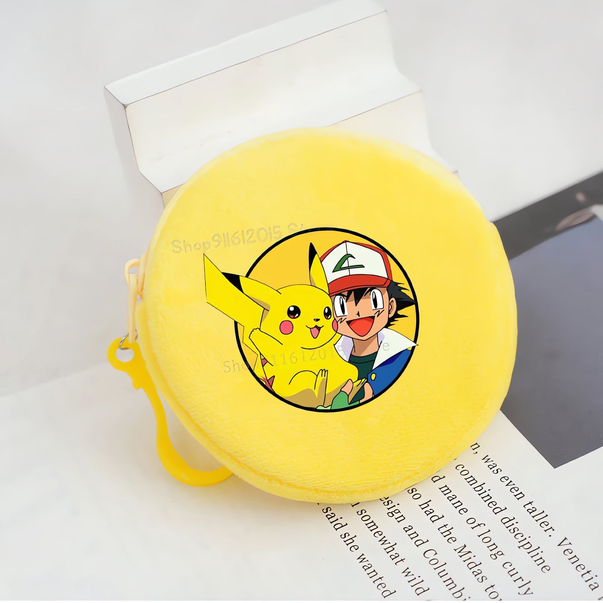 Pokémon plush coin purse – Pikachu Ash (Yellow)