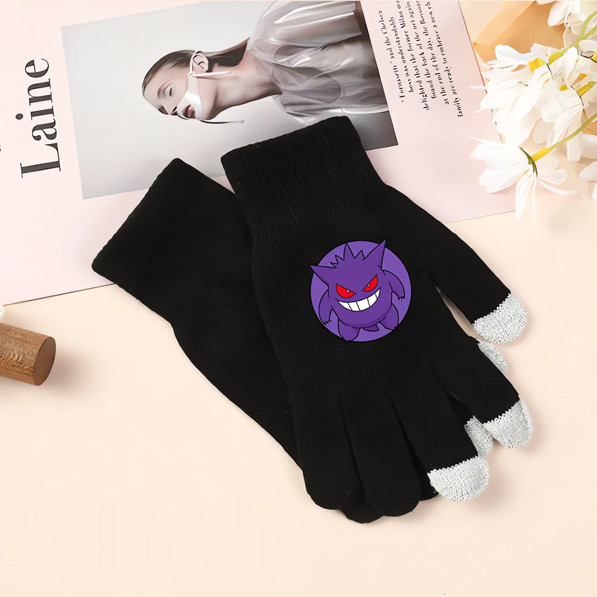 Pokémon winter gloves with touchscreen fingertips – Gengar Black