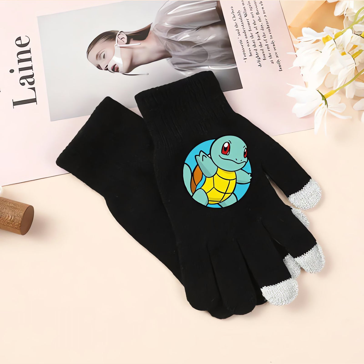 Pokémon winter gloves with touchscreen fingertips – Squirtle Black