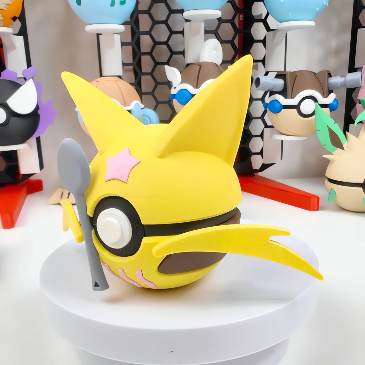 Premium Poké Ball in Abra, Kadabra and Alakazam designs – photo 4