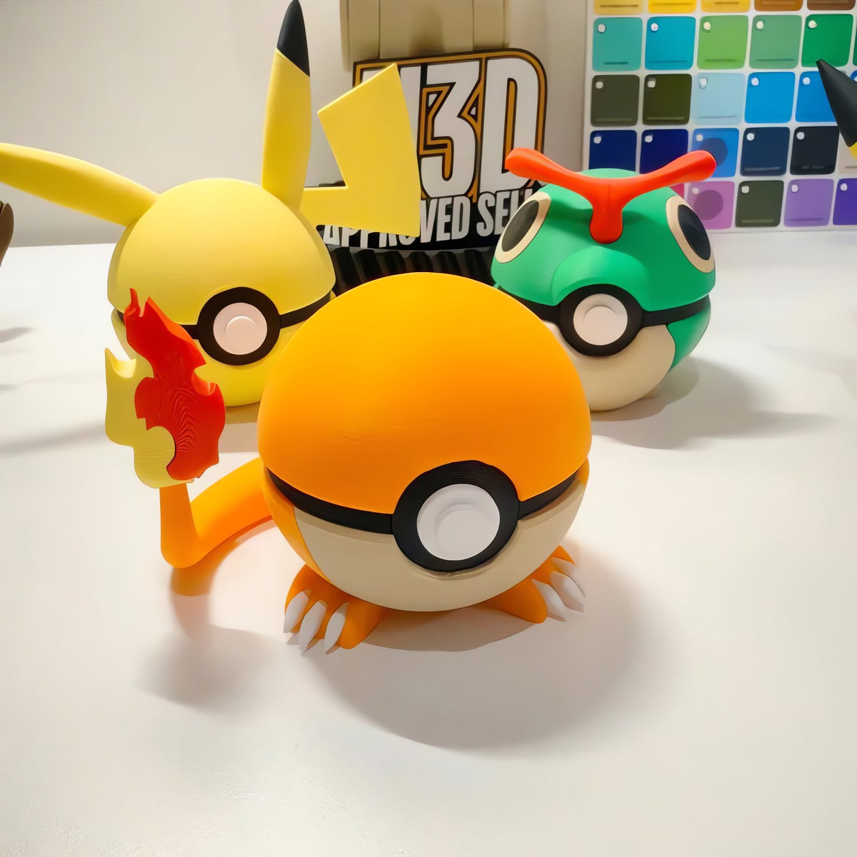 Premium Poké Ball with Pokémon design – photo 5