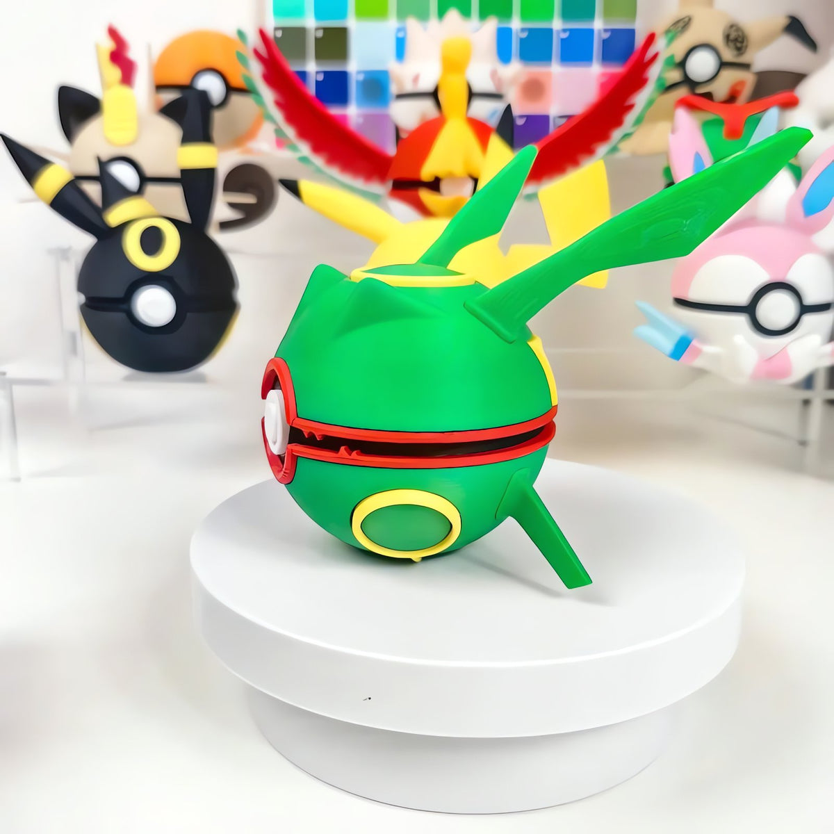 Premium Poké Ball in Groudon, Kyogre and Rayquaza designs – photo 6