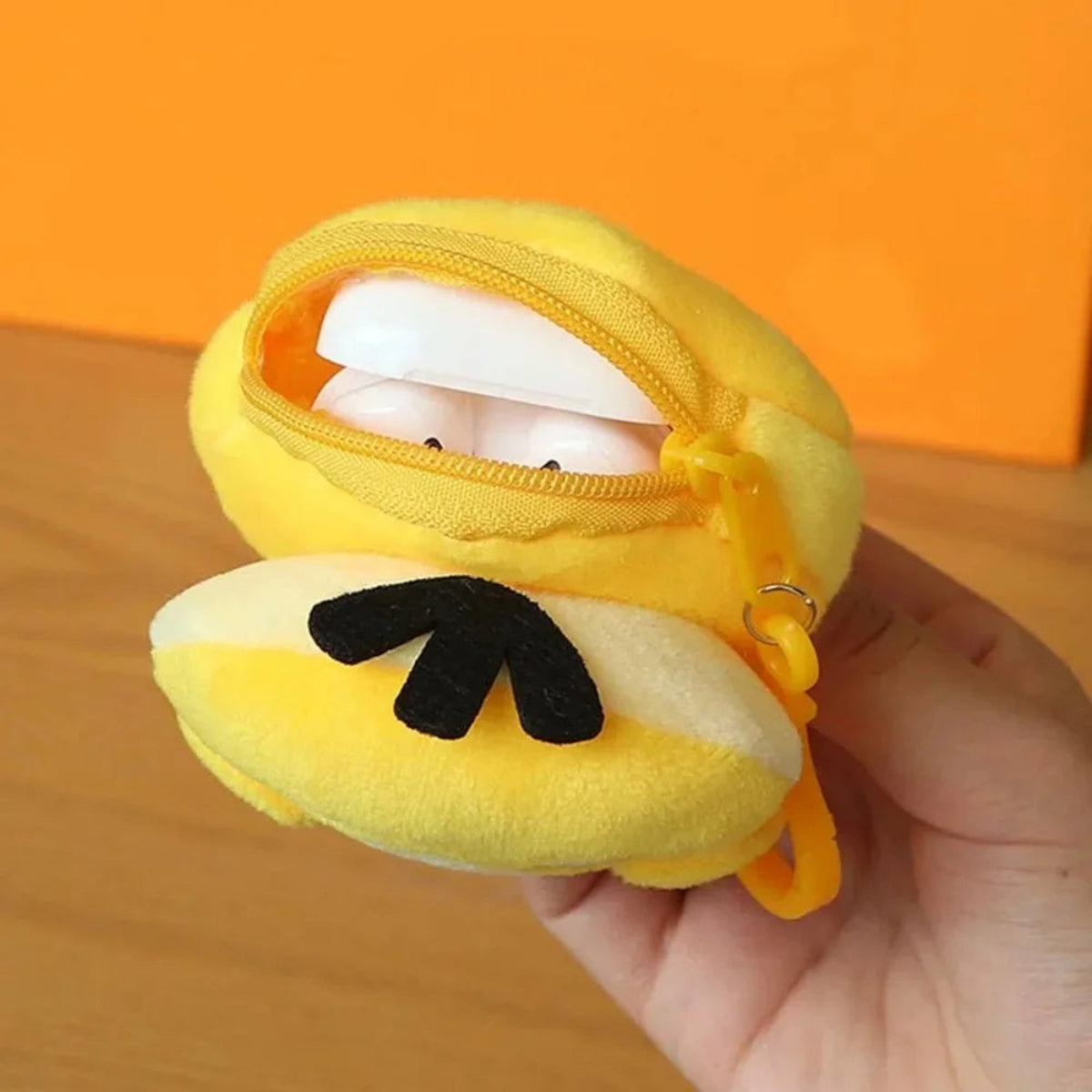 Fluffy Psyduck coin purse with clip – photo 3