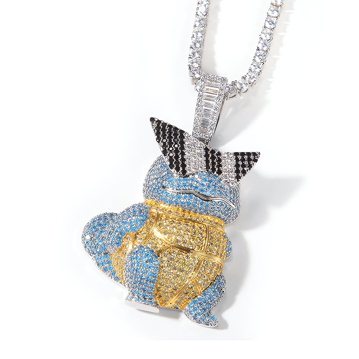 Squirtle pendant necklace in gold