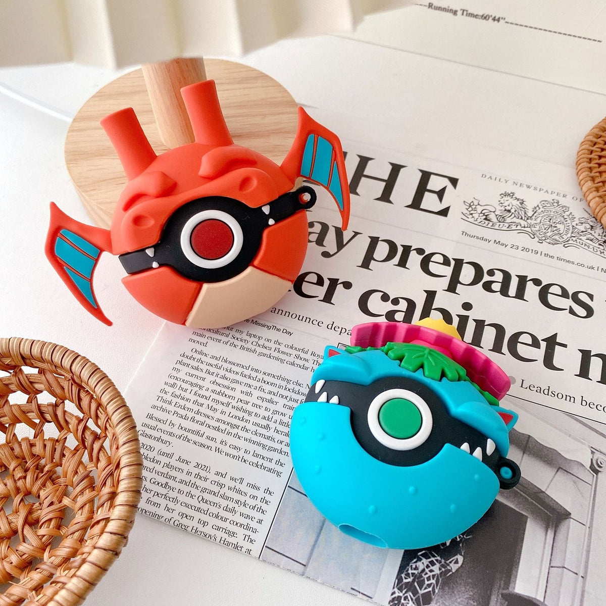 Venusaur and Charizard AirPods case – photo 3