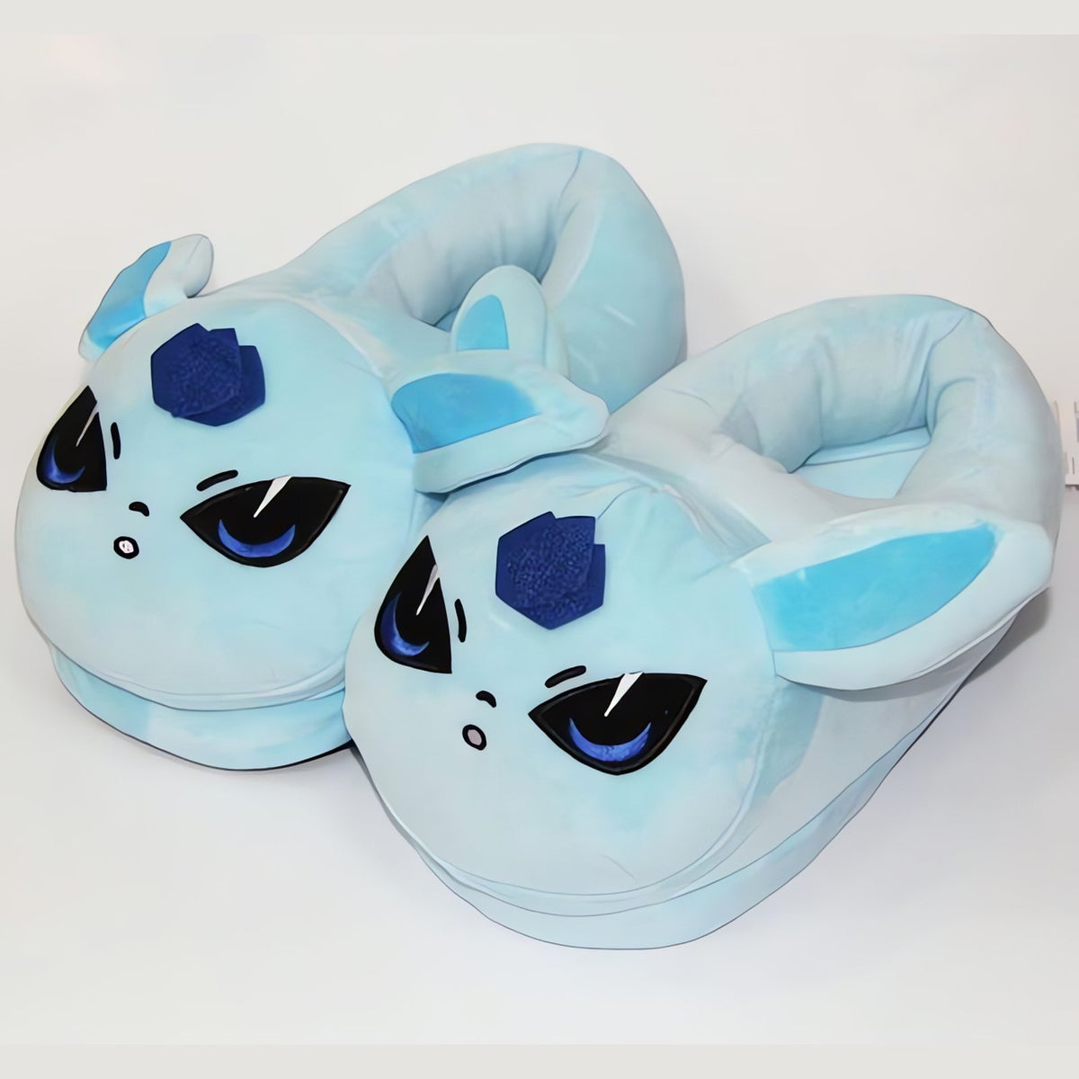Glaceon Pokémon slippers – photo 2